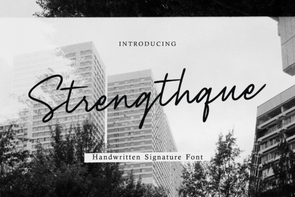 Strenghtque: A Script Font for Handmade Brands